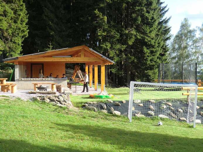 pergola-nad-horskym-domovem-d572- - Benecko