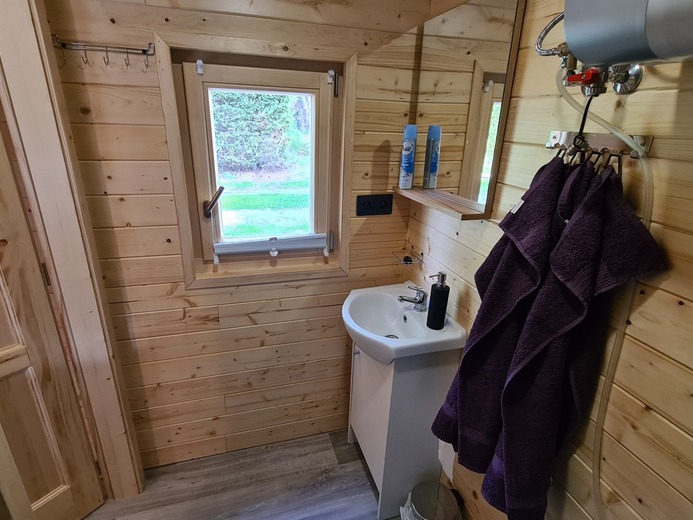 20220601_175214 - Annín