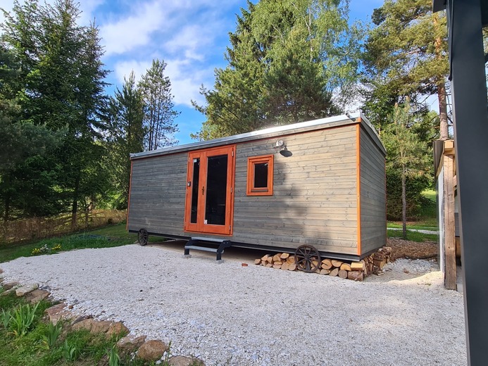 20220601_175956 - Annín