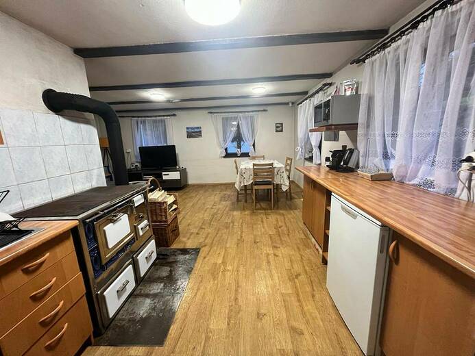 obyvaci-pokoj-kuchyne-5566- - U hradu Houska
