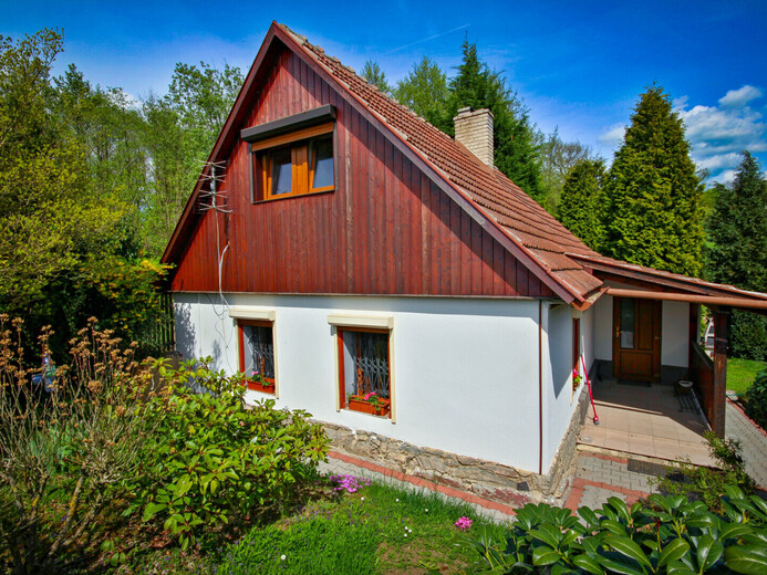 hlavni31746612881 - Třebušín