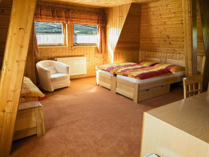 pokoj-1b34- - Čeladná