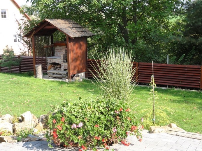 27_venkovní gril - Uhlířské Janovice