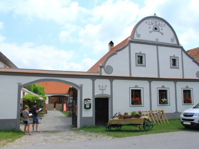 R296 - Holašovice