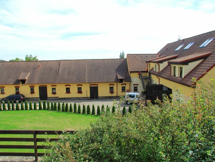 R333 - Týnice
