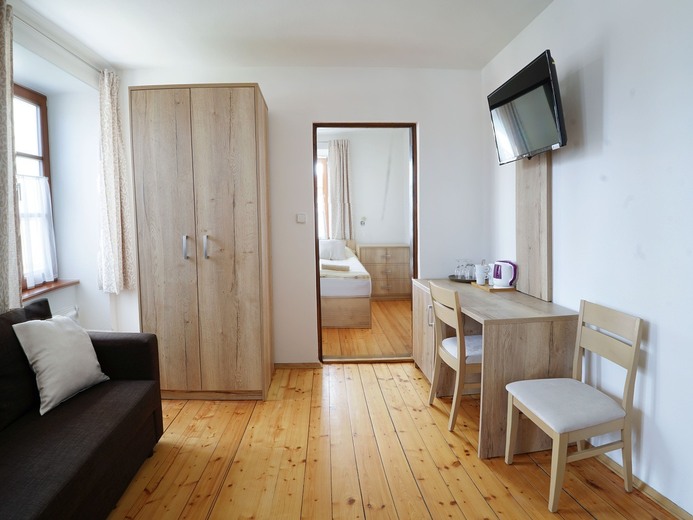 Apartmán č.4, rychlovarná konvice, hrnky, lžičky - Znojmo