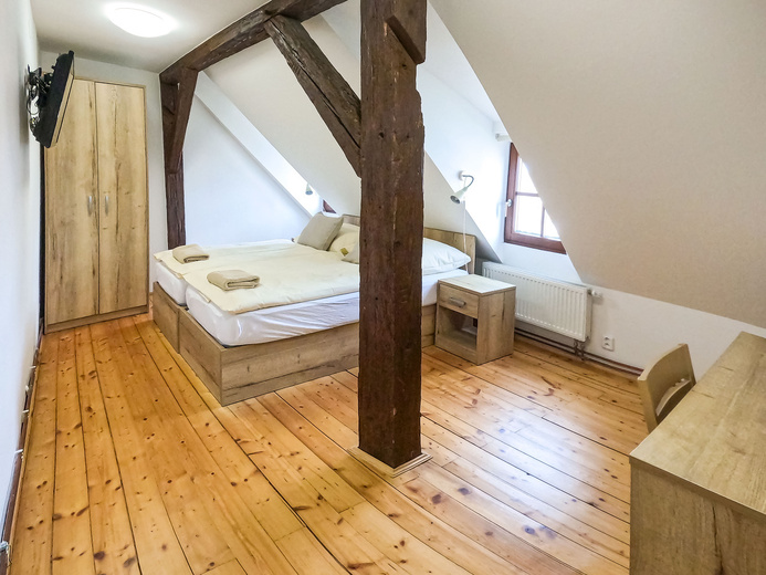 pokoj č.6 lůžka u sebe - Znojmo