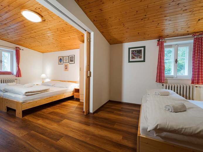 prizemni-pokoj-2-2-rozkladaci-luzko-6d47- - U vodní nádrže Souš