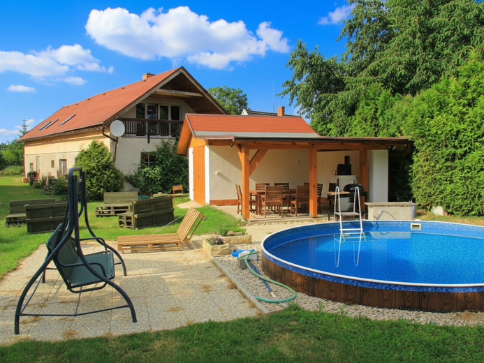 R380 - Pod Bezdězem