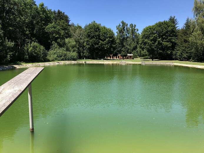 koupaliste-v-obci-4533- - Mikulovice