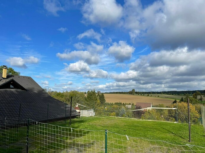 zatravněné hřiště - Zlatá studánka
