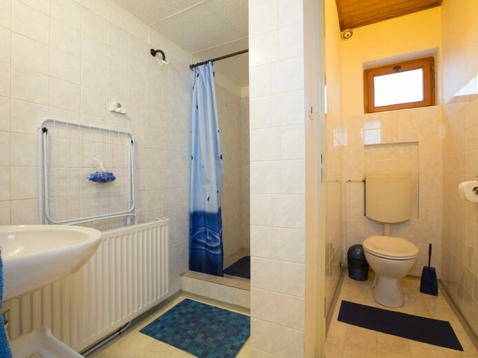 apt-2-06 - Harrachov