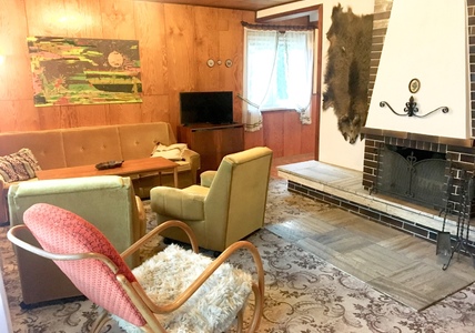 Obývací pokoj s rozkládacím gaučem