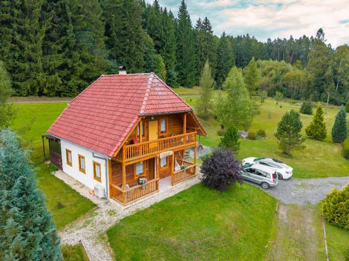 1 DJI_20250917133821_0597_D-HDR - U hradu Mírova