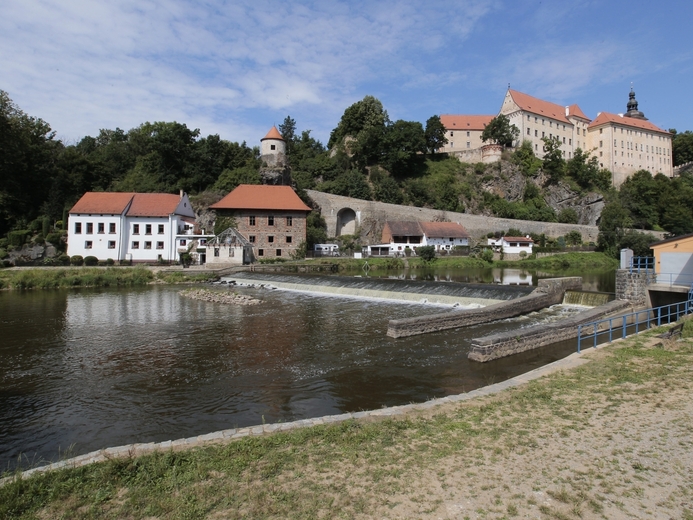 30 - U řeky Lužnice
