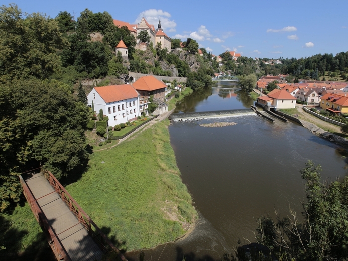 33 - U řeky Lužnice