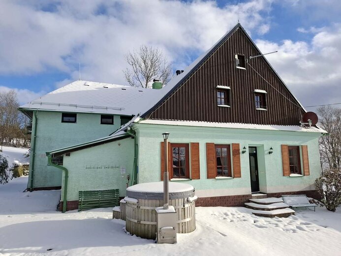 chata-severka-21e5-965618 - U tvrze Hanička