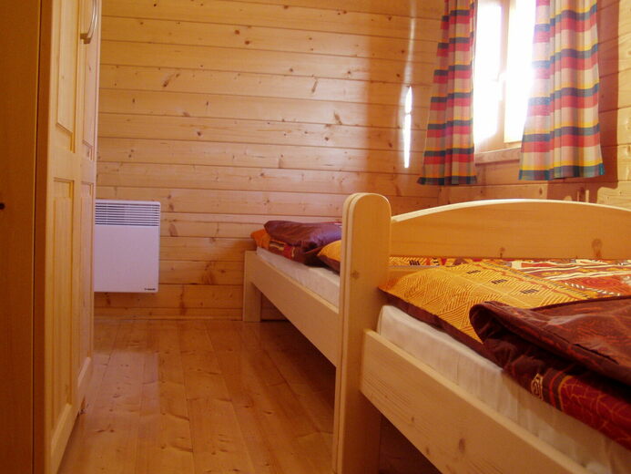 TARA_3_pokoj_nahore - Pod Tanvaldským Špičákem