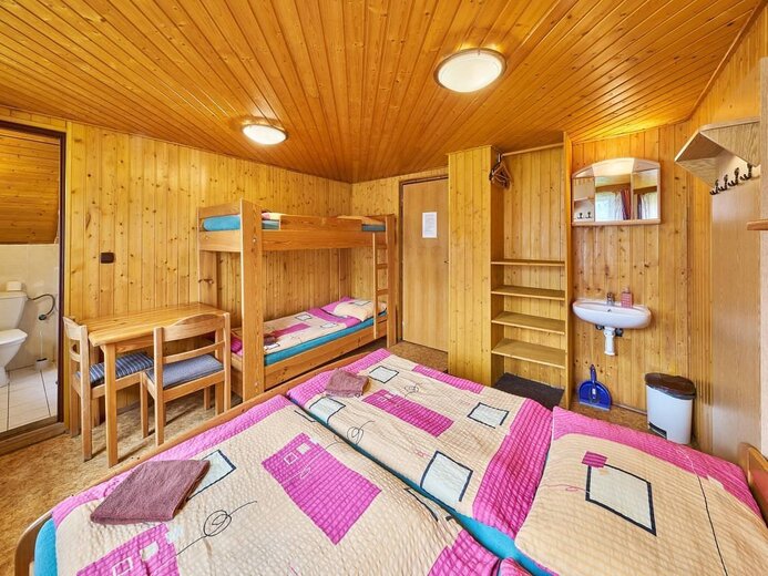 ctyrluzkovy-pokoj-1-patro-8e85-fa17-1102463 - Pod Černou horou