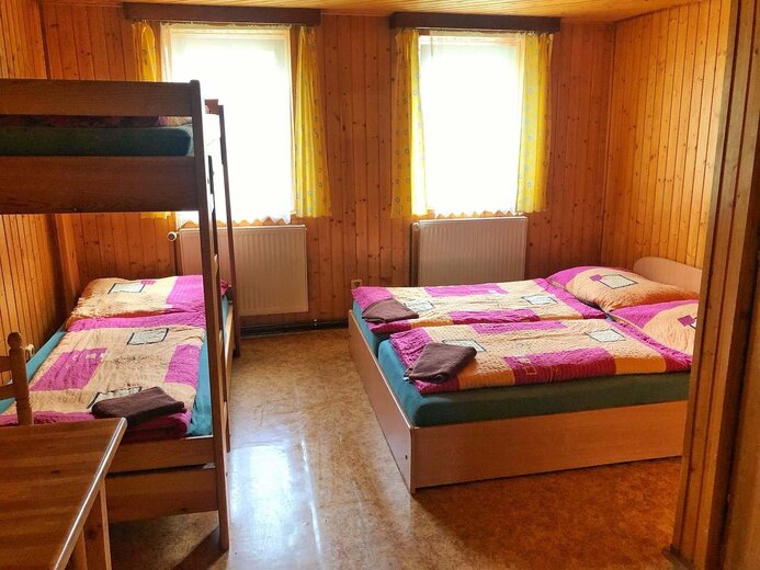 ctyrluzkovy-pokoj-1-patro-763e-fa17-612401 - Pod Černou horou