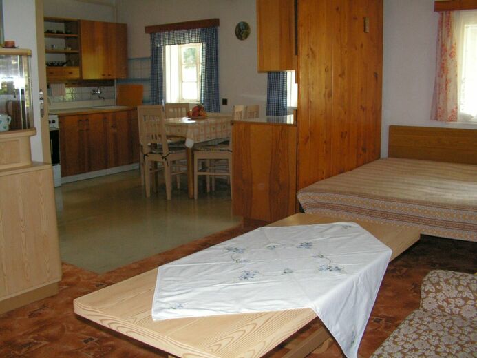 PICT06PohledDoKuchyne - Dolní Sytová