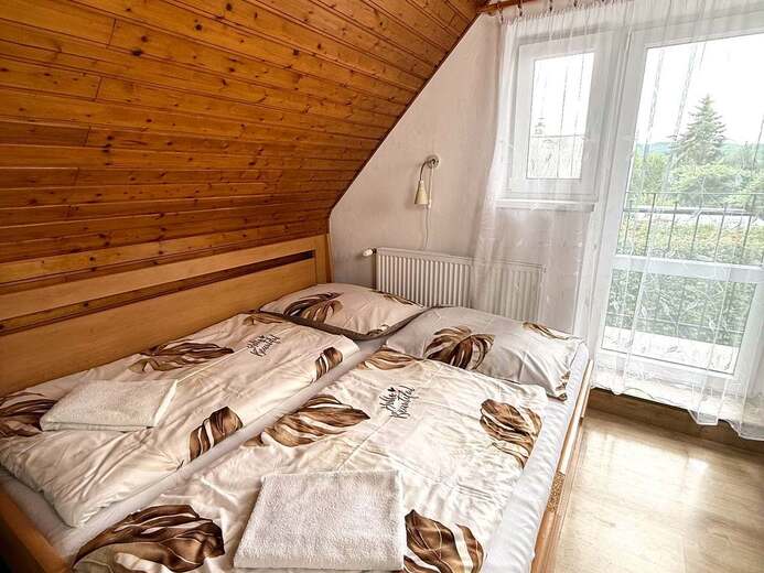 pokoj-s-balkonem-1-ccd4- - Koloděje nad Lužnicí