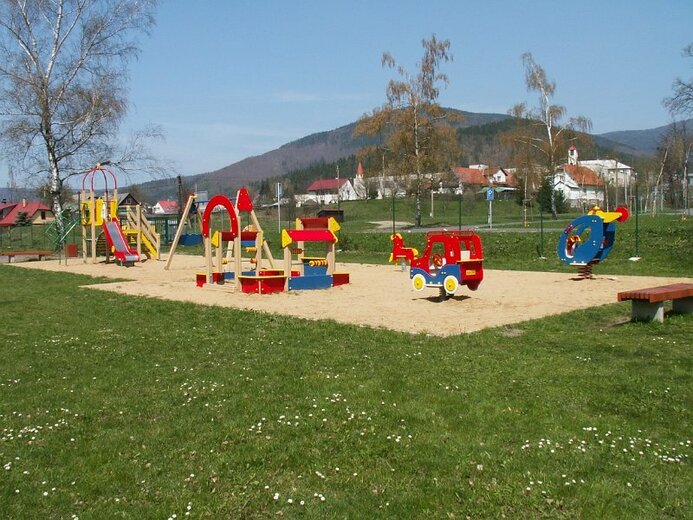 Nedaleké dětské hřiště - Dolní Bečva