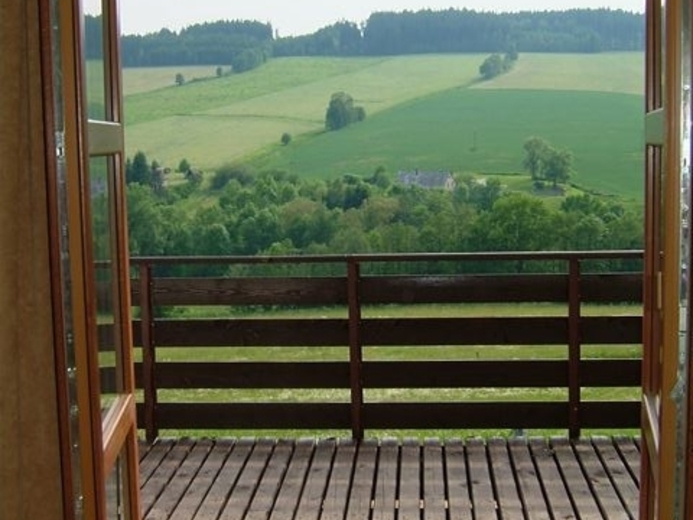 uitzicht door over terras starkov - Česká Metuje