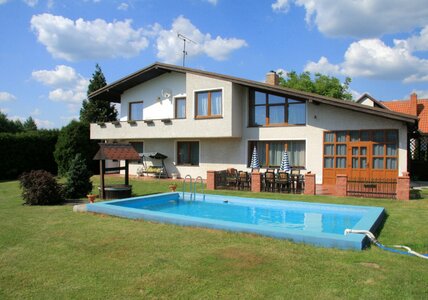 V927 Orlická přehrada 1