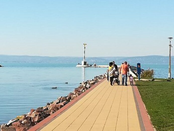 Balaton                        Maďarsko - Balaton-Siófok