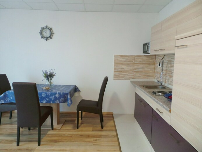 hrkrka80585ai - Ostrov Krk-Čižiči