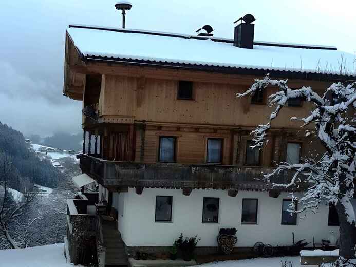 ATTIRA03084G_1 - Zillertal