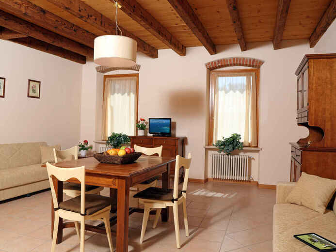 1952214 - Lago di Garda-Lazise