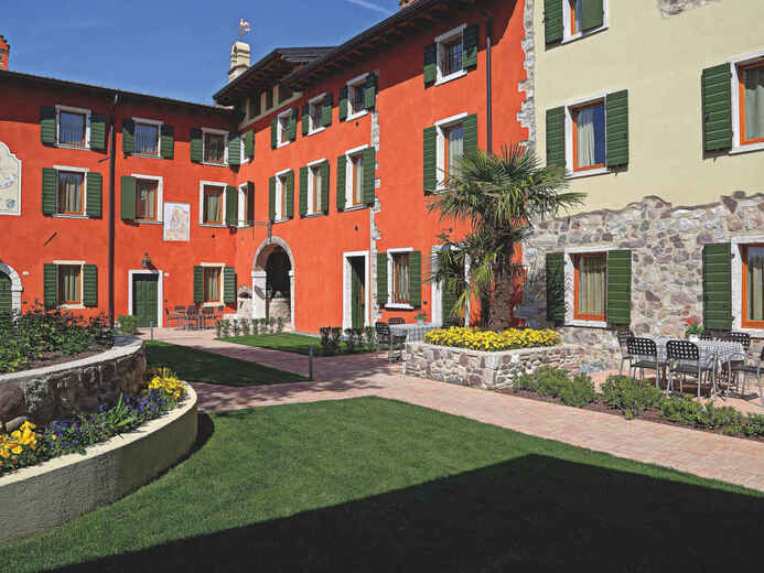 1952231 - Lago di Garda-Lazise