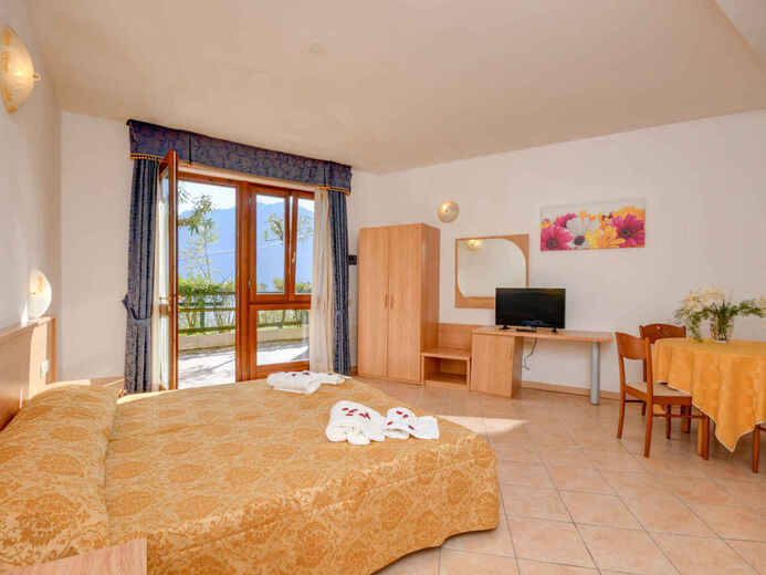 1955568 - Lago di Garda-Limone sul Garda