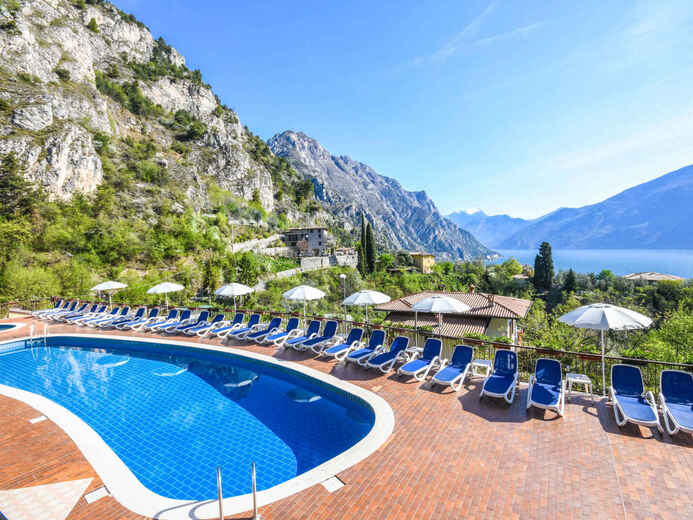 1955560 - Lago di Garda-Limone sul Garda